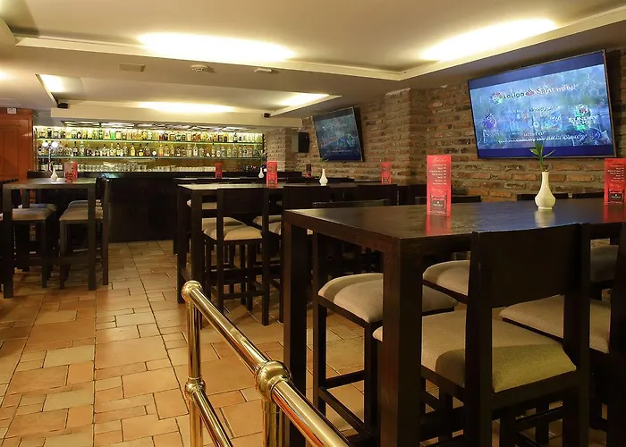 Emporio Reforma 5*